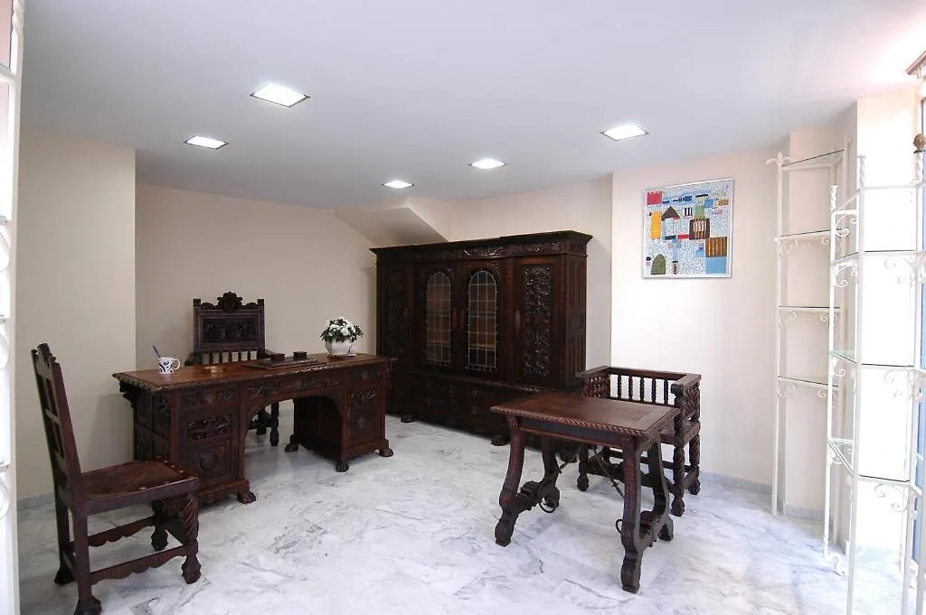 Apartamentos El Tranco Del Mar Almuñécar 0*,  Ισπανία